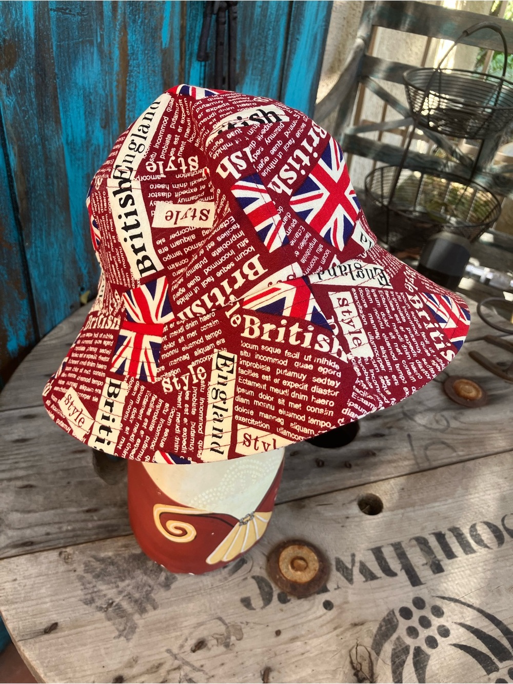 Riah Fashion Union Jack Bucket Hat NWT